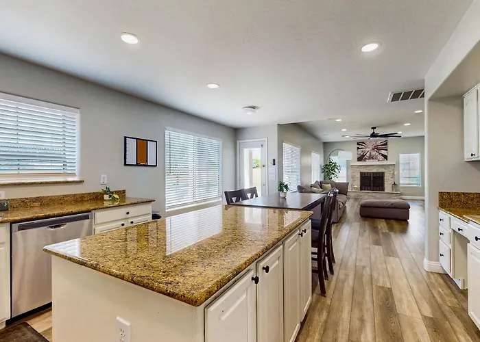 Desert Ridge Retreat * Gilbert
