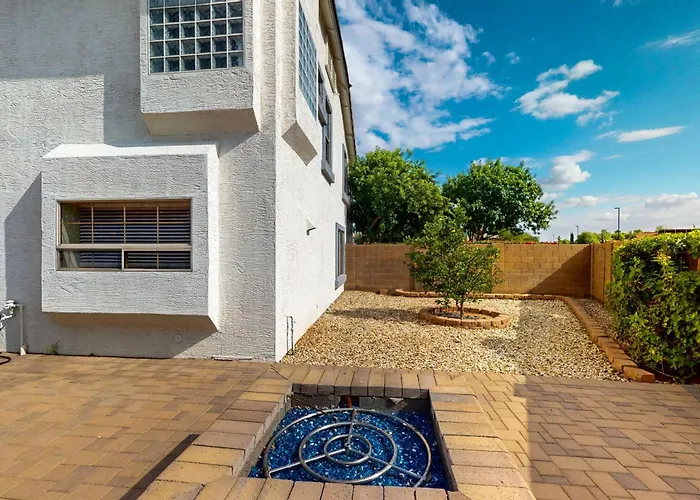 Desert Ridge Retreat Holiday home *